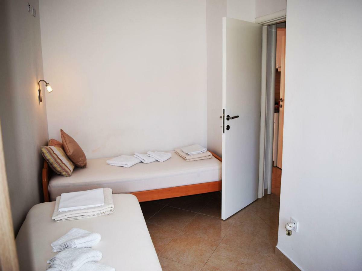 Iva Apartmani Tribunj  Ngoại thất bức ảnh