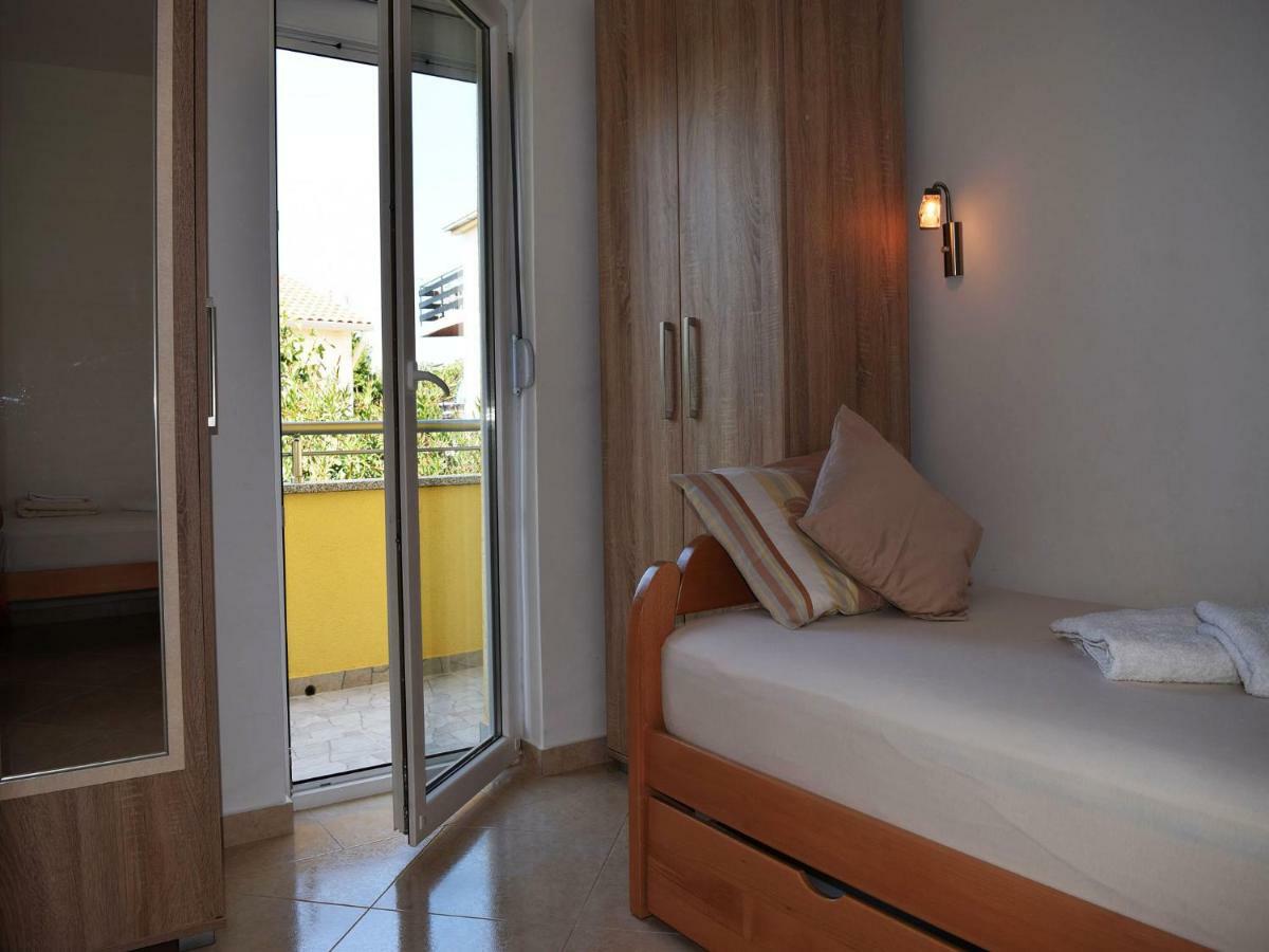 Iva Apartmani Tribunj  Ngoại thất bức ảnh